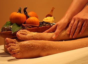 Homemade Remedies Using Leftover Pumpkins - Feet scrub