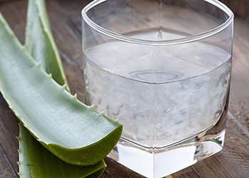 Bedtime Drinks that Burn Belly Fat - Aloe Vera Juice