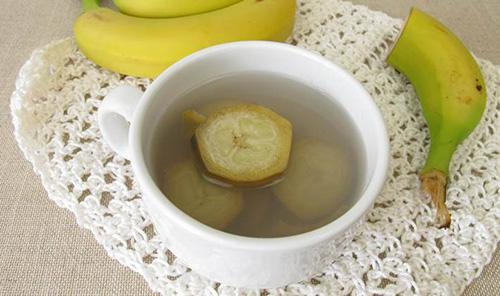 What Happens if You Pour Hot Water Over a Banana - Banana Tea
