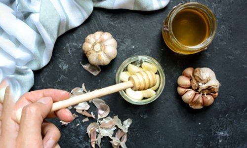 Homemade Fermented Honey Garlic 2