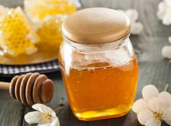 Homemade Fermented Honey Garlic - Honey benefits