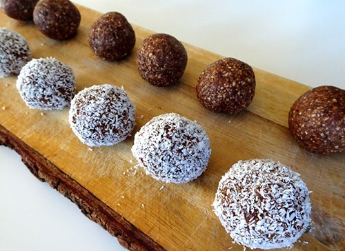 How To Make Herb-Infused Energy Balls - Storage