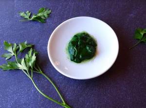 DIY chlorophyll extract