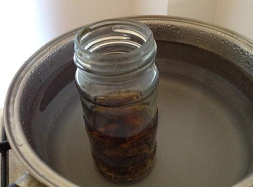 How to Make Infused Oil for Your Herbal Apothecary 5