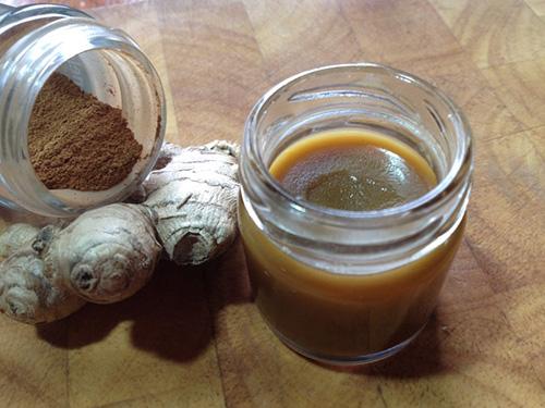 How to Make a Cinnamon-Ginger Salve - Step 4