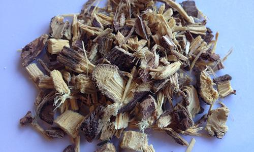 DIY Herbal Throat Syrup - Licorice Root