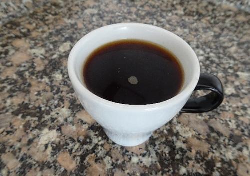 What Happens If You Squeeze Lemon In Your Coffee - Step 2