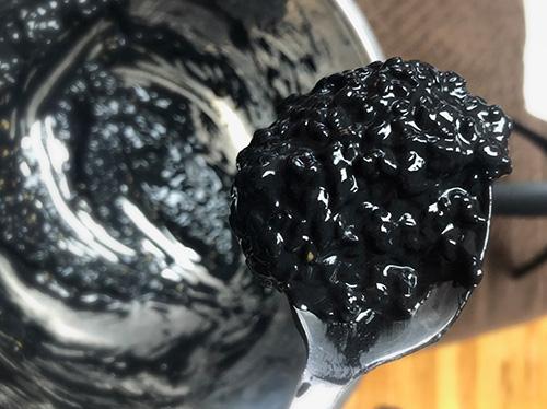 How to Make an Activated Charcoal Poultice - Step 2