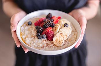 Top 10 Common Acid Reflux Triggers - Oatmeal