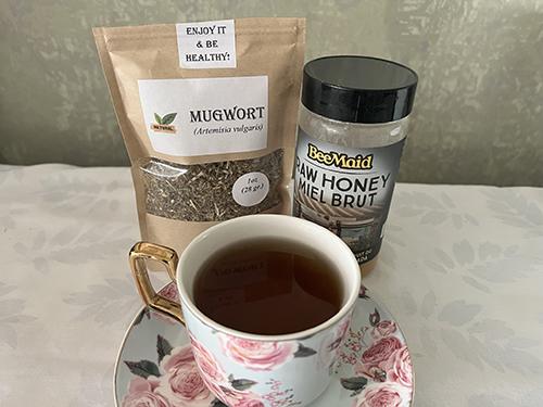 Mood-lifting Mugwort Tea Step 4