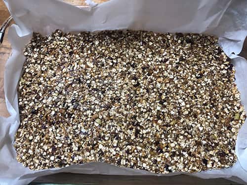 Homemade Fat-Burning Bars with Calendula- precutting the mixture into bars