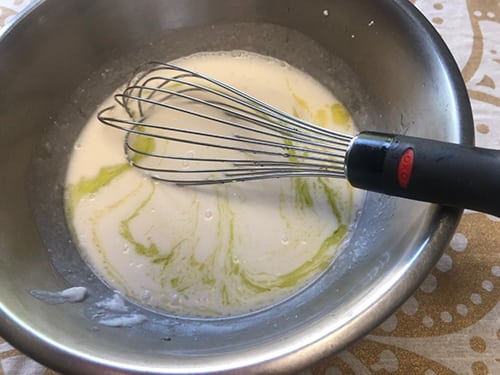 How to Make Stinging Nettle Shampoo For Hair Growth mixing ingredients