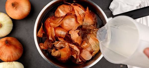 Don’t Throw Onion Peels, Do This Instead!- cover