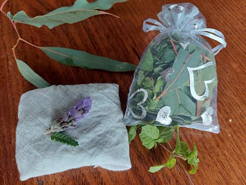 Put These Plants In Your Pillow To Relieve A Sinus Headache- finished gauze