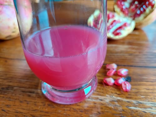 8 Surprising Ways to Use Pomegranate to Heal From Inside Out -juice