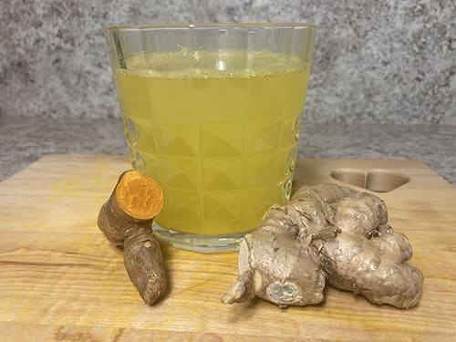 The DIY Turmeric Tonic Thatll Help You Conquer a Cold- finished tea