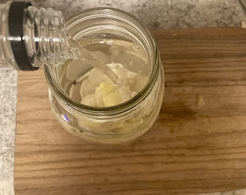 How to Make Horseradish Tincture- mix in mason jar
