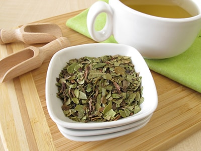 3 Herbal Remedies for UTIs- Bearberry tea