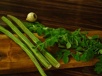The Most Nutritious Plants You Can Forage This Spring- cooking with Moringa