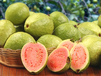 13 Foods Against Bad Breath- Guava