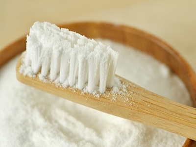 Lemon + Baking Soda - teeth whitening