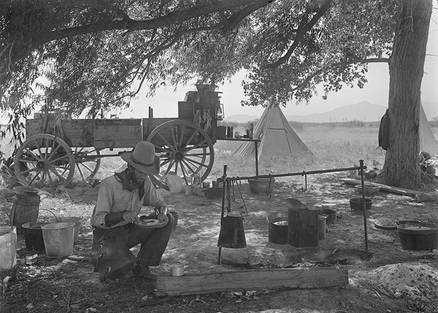 10 Things Cowboys Carried with Them in the Wild West to Survive