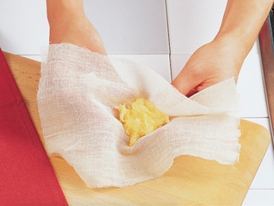 Don’t Throw Away Potato Peels, Do This Instead!- potato for wounds