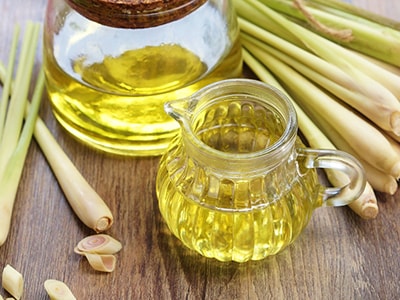 The Most Effective Antifungal Herbs and Spices- lemongrass