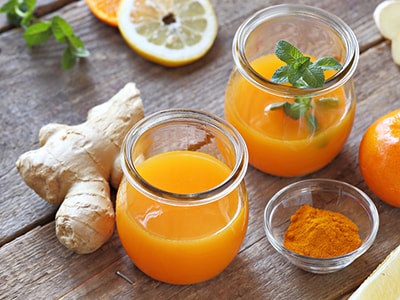 This Is How You Starve The Bad Bacteria From Your Gut -ginger and turmeric