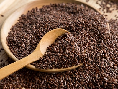 Cleanse Your Colon with These Common Spices - flaxseeds