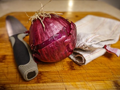 DIY Onion Poultice for Congested Coughs - ingredients