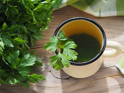 These Herbs Strengthen Your Bones - parsley