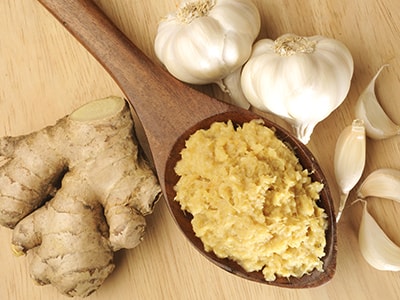 What Headaches Tell You About Your Body- ground ginger and garlic