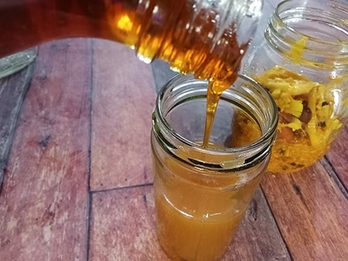 Homemade Winter Root Tonic -pour honey