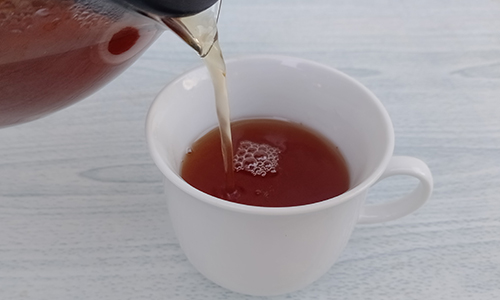 GutGlossary - pour into cup