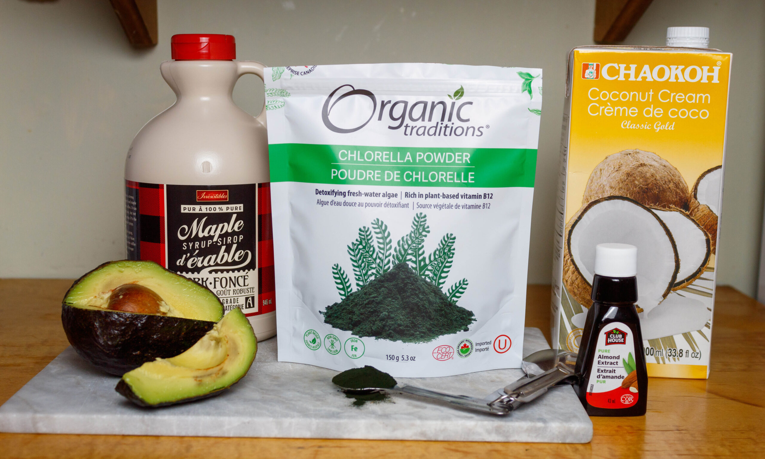 01 ingredients for the chlorella vs spirulina