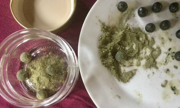 02 making the diy herbal detox pastilles