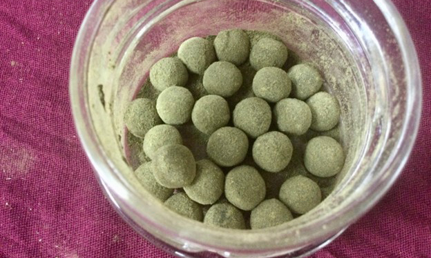 03 diy herbal detox pastilles