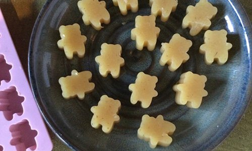 04 ready pineapple gummies