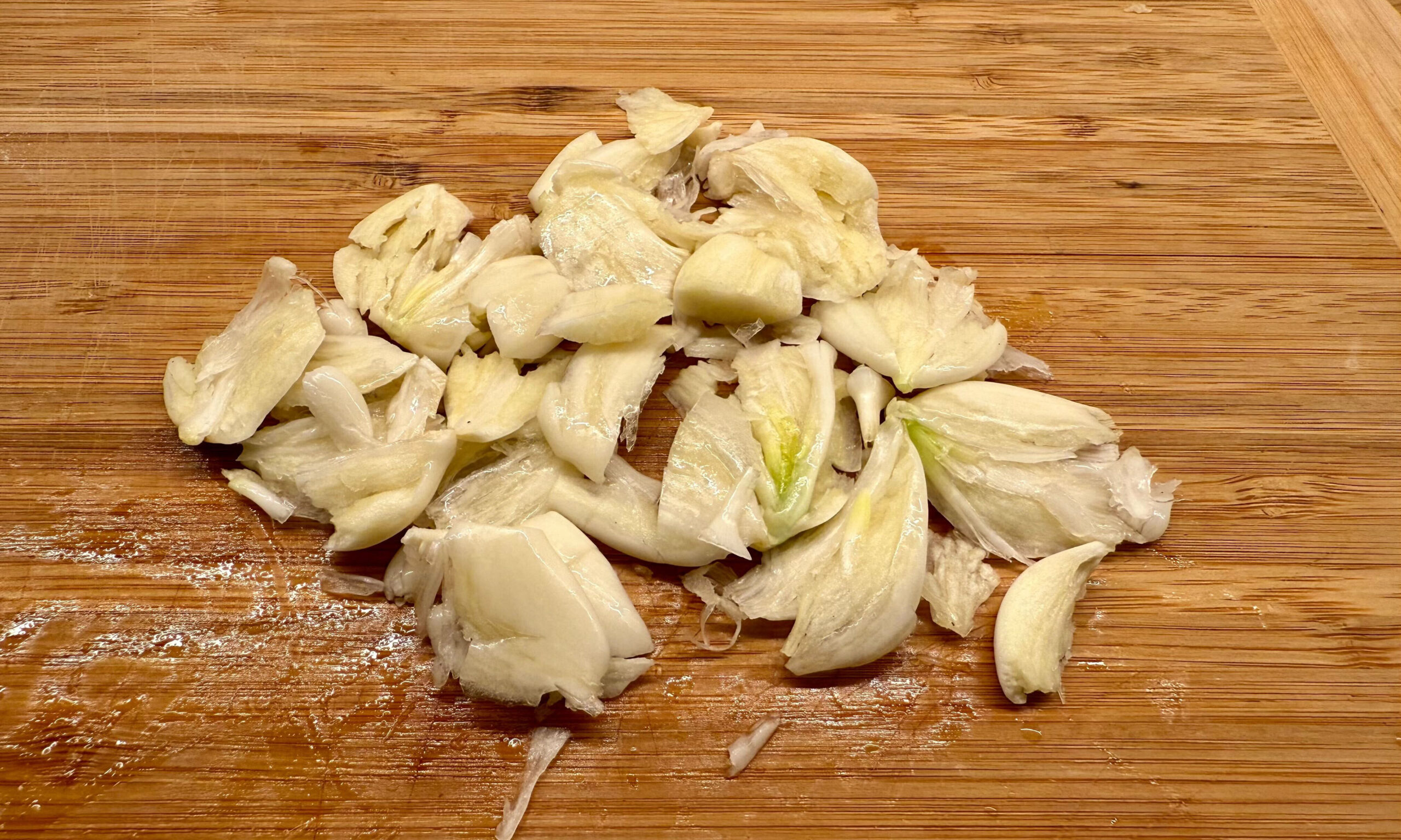 02 crush garlic to activate allicilin antibiotic broth