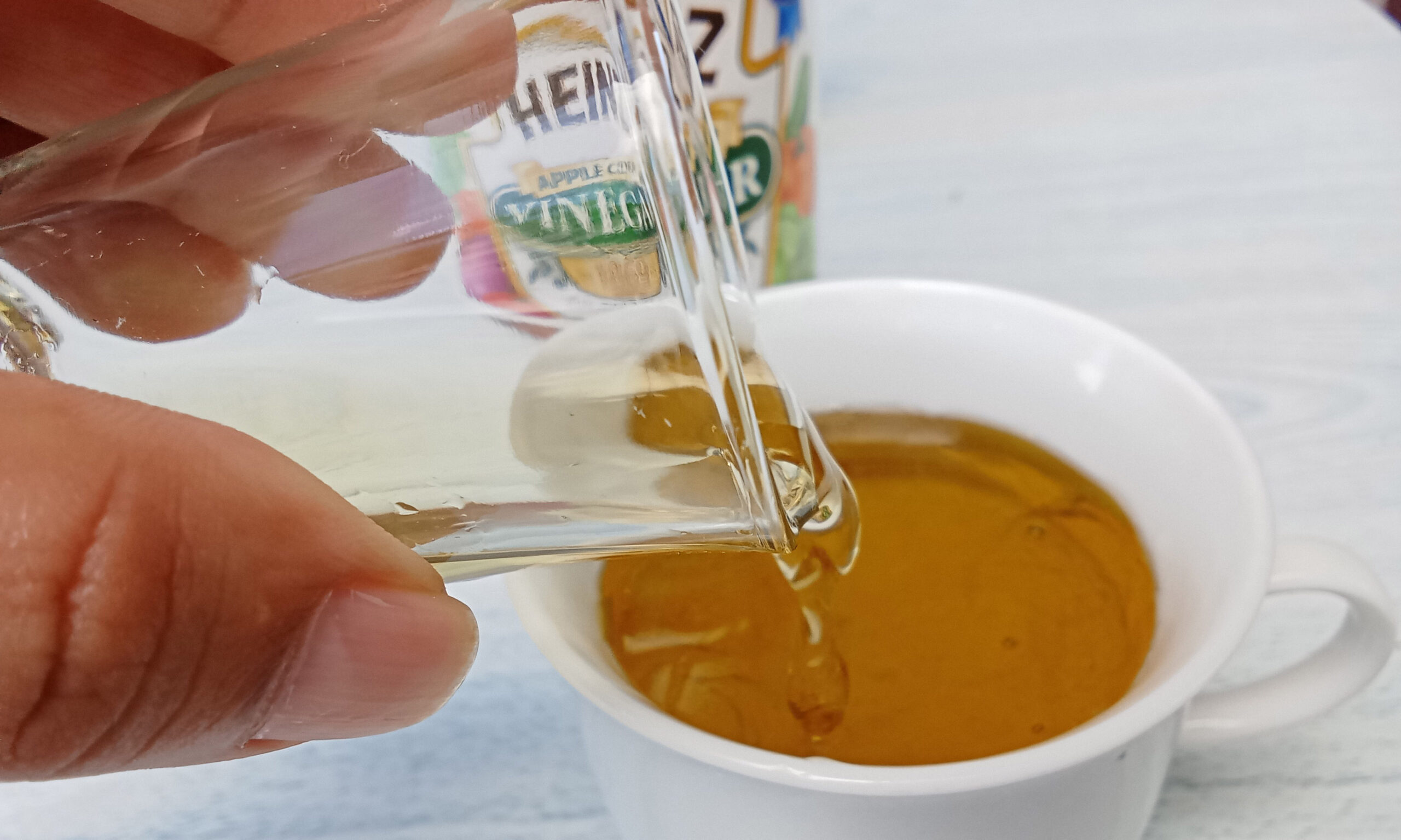 02 dissolve kidney stones making the tea