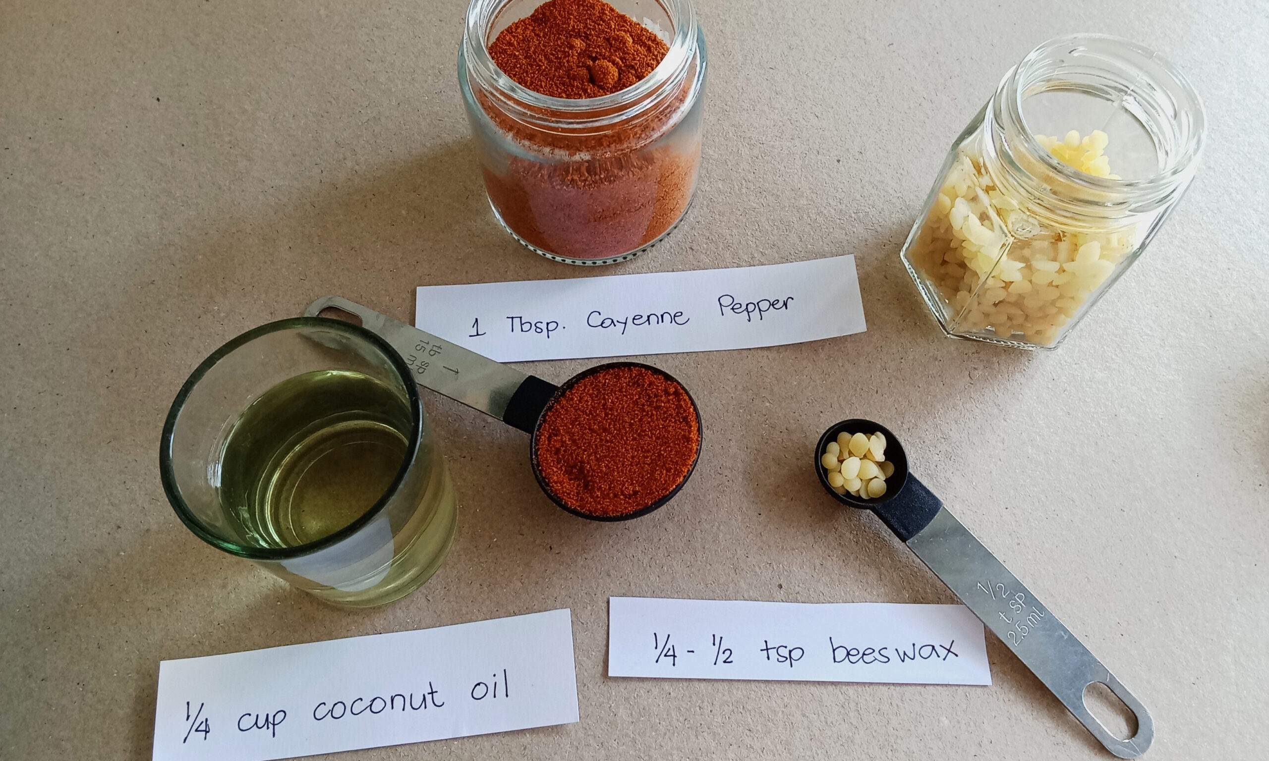 01 Kitchen Spice salve ingredients