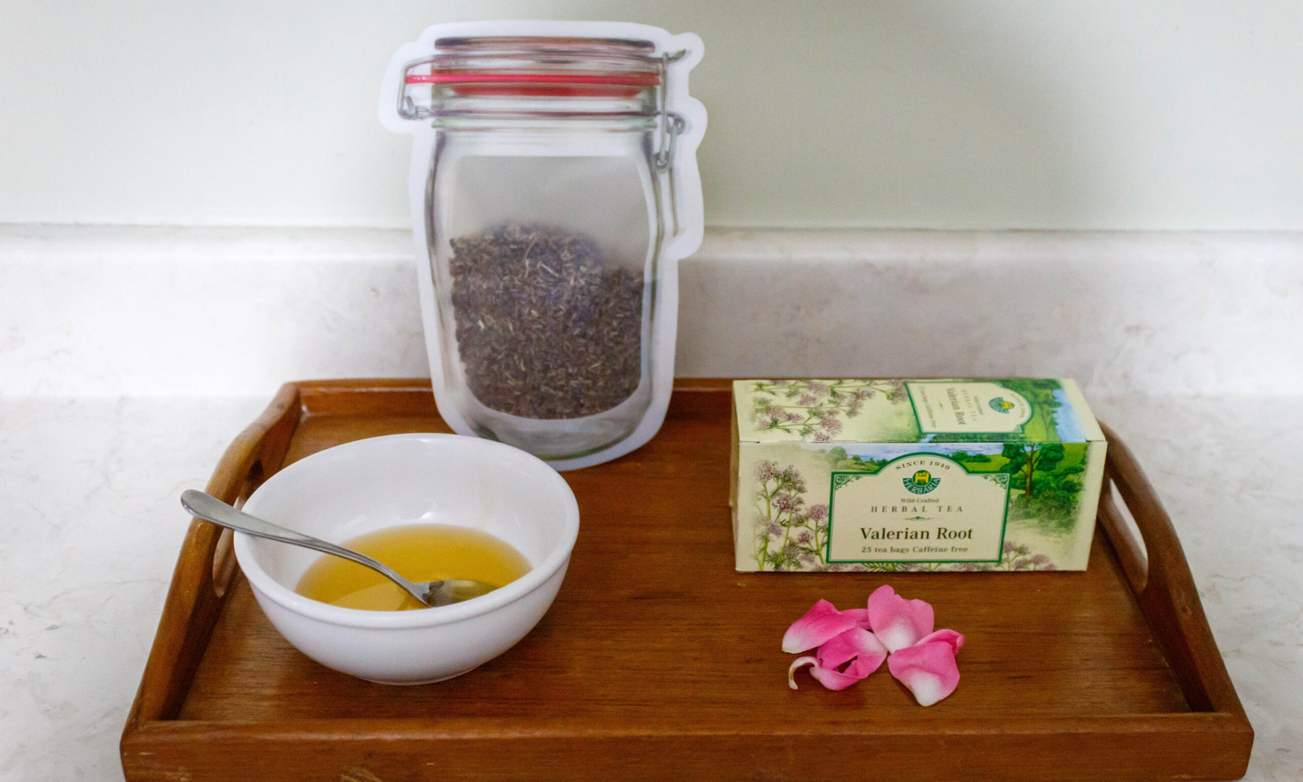 01 Valerian Tea Ingredients copy