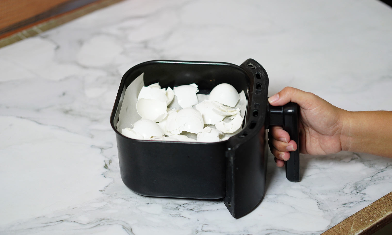 02 egg shell in airfryier