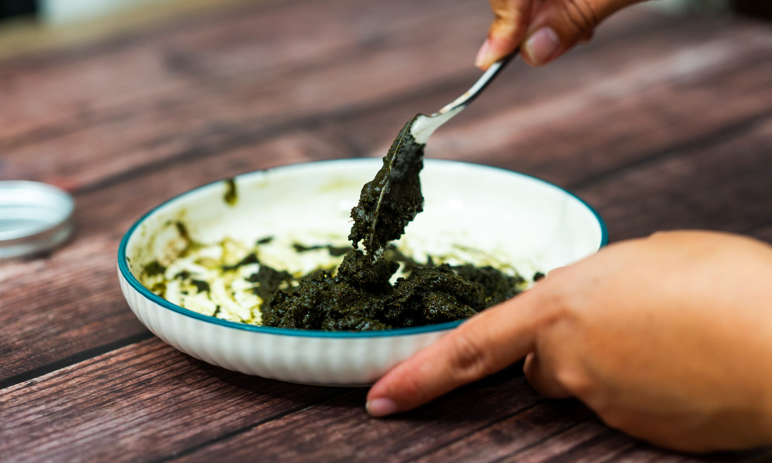 02 herbal toothpaste