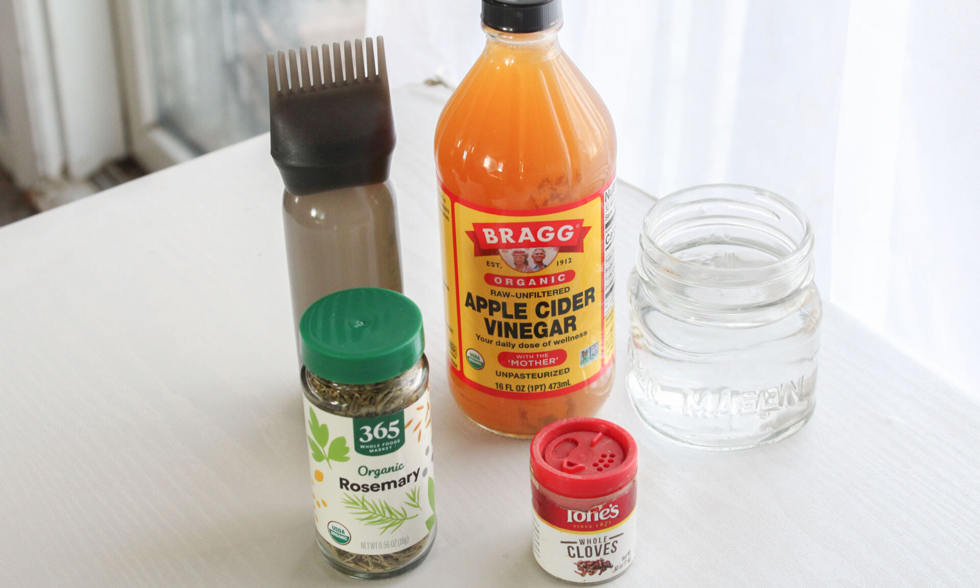 00 Rosemary and Clove Hair Tonic Ingredients copy