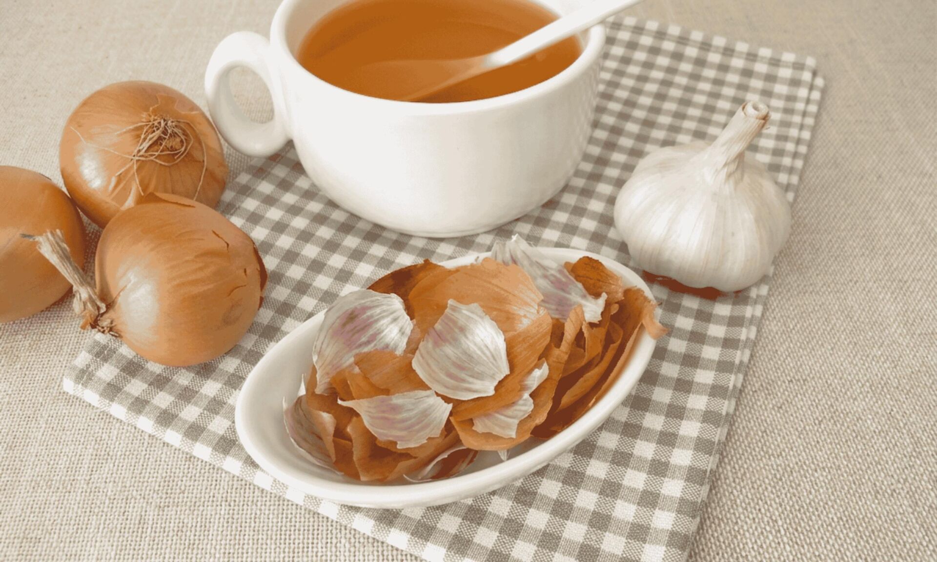 onion skin broth